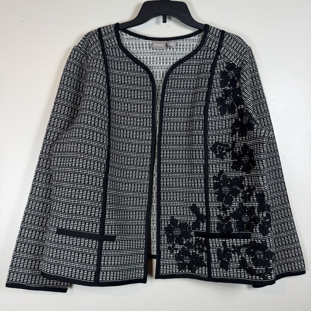 Chicos Open Front Blazer Jacket Black White Lace Appliqué Sz 3 XL Wedding Party